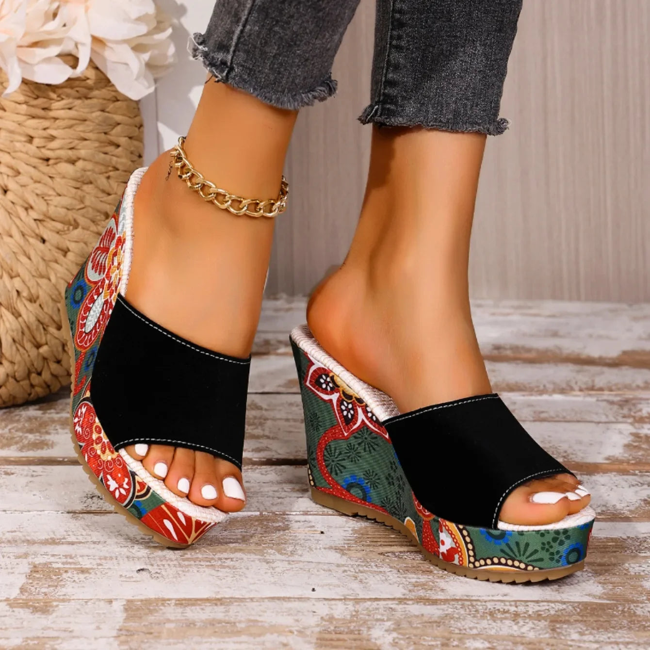 Relaxed Velvet Wedge Sandal Bohemian Summer Fit