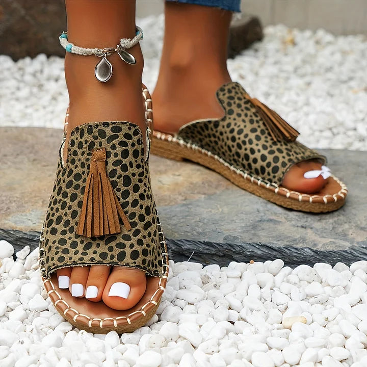 Relaxed Flat Sandals Lightweight Summer Everyday Wear