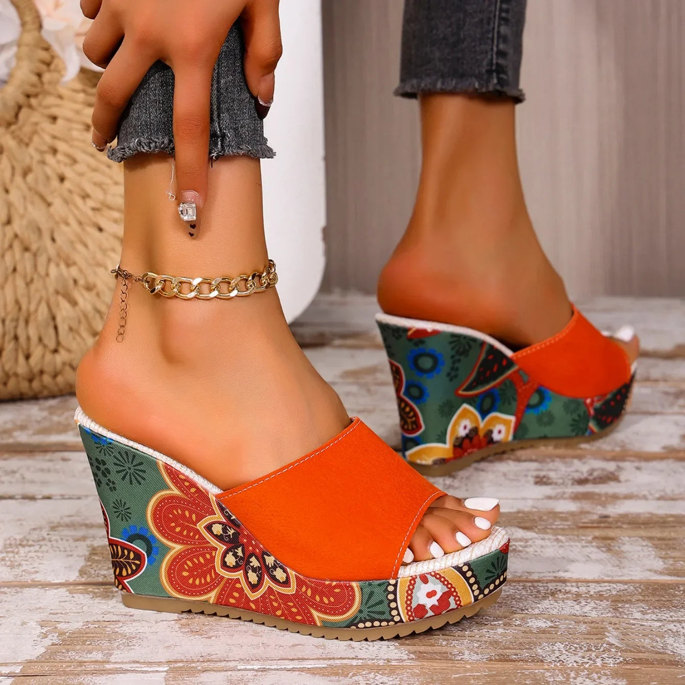 Relaxed Velvet Wedge Sandal Bohemian Summer Fit