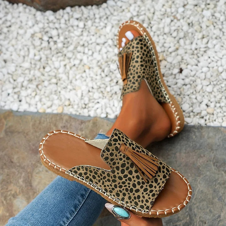 Relaxed Flat Sandals Lightweight Summer Everyday Wear