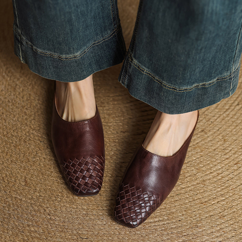 Relaxed Woven Slides for Everyday Summer Comfort