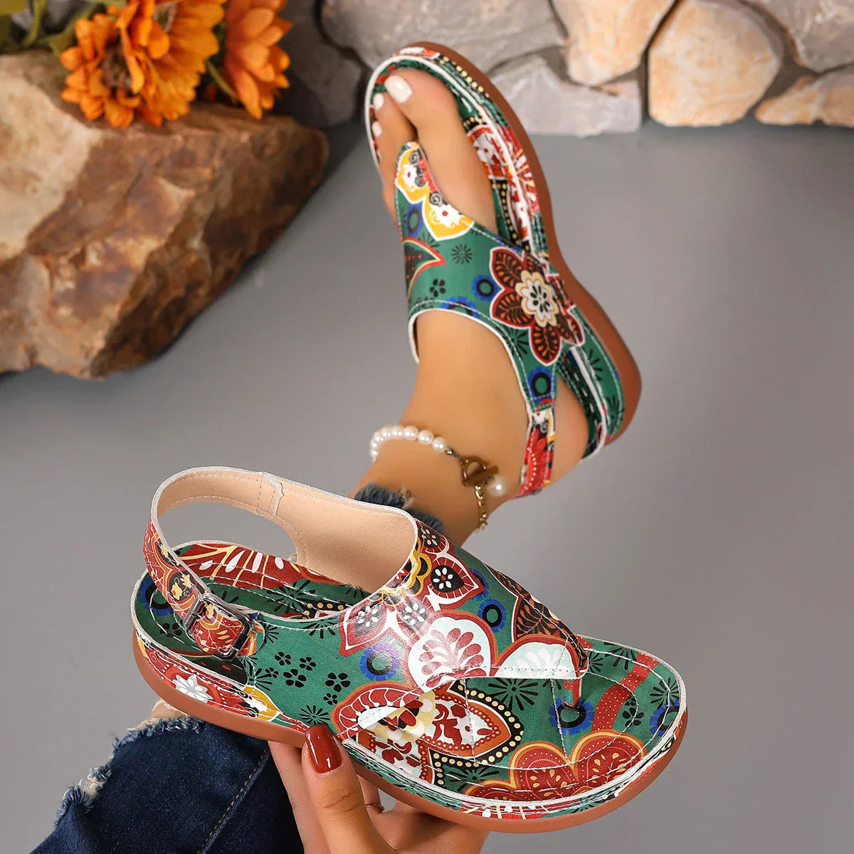Elegant Strappy Summer Sandals Lightweight Casual Fit