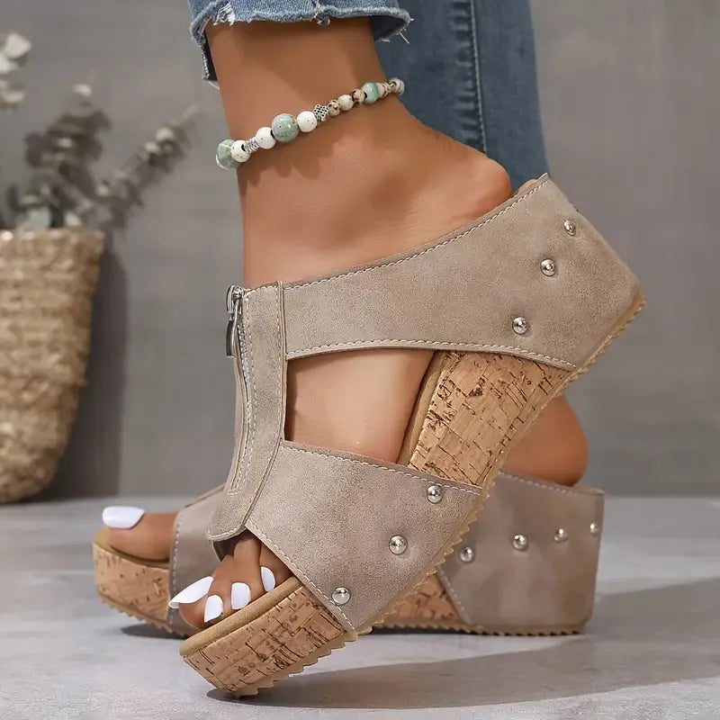 Relaxed Fit Summer Sandals with Cushioned Sole