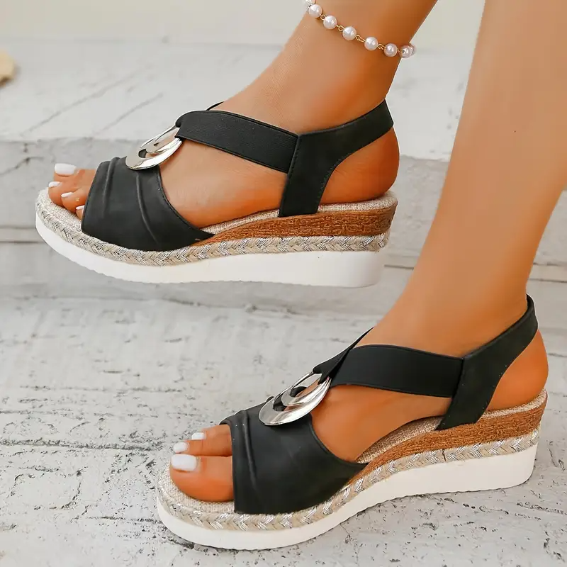 Elegant Strappy Sandals Lightweight Summer Fit